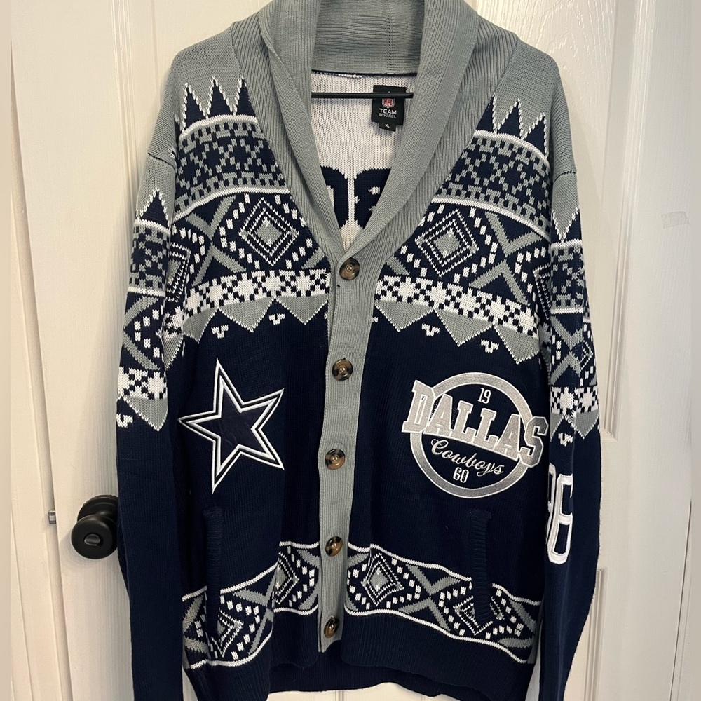 Dallas Cowboys Men’s cardigan - Size XL